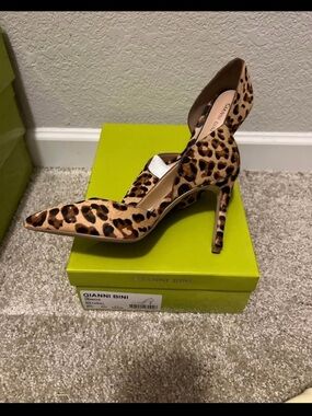 Gianni Bini Leopard Print Pointed D'Orsay Stiletto Pump - Tan Black